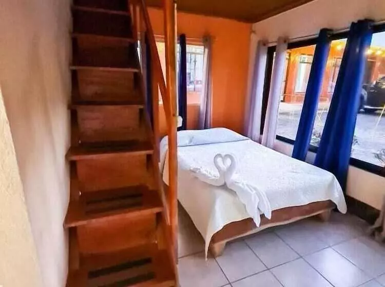 Cabinas Selva Verde