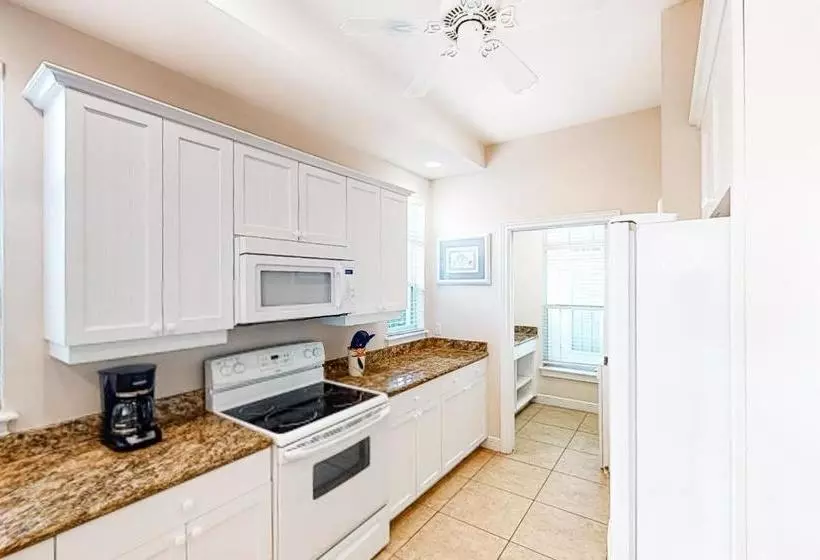 Hotelli Gulfside Garden De Light