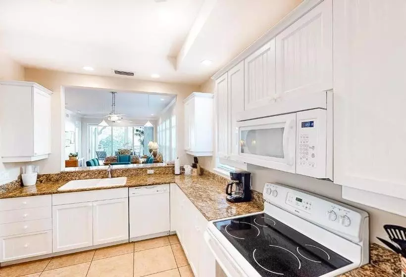 Hotelli Gulfside Garden De Light