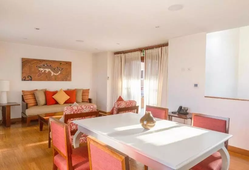 هتل & Hacienda La Caravedo