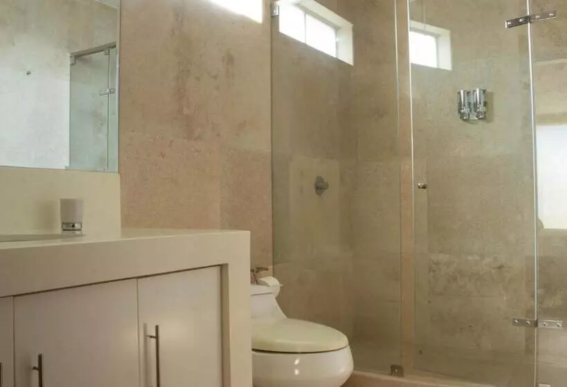 هتل & Hacienda La Caravedo