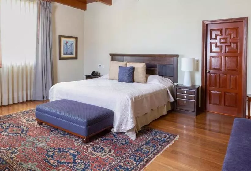 هتل & Hacienda La Caravedo