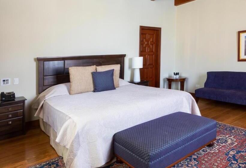 فندق & Hacienda La Caravedo