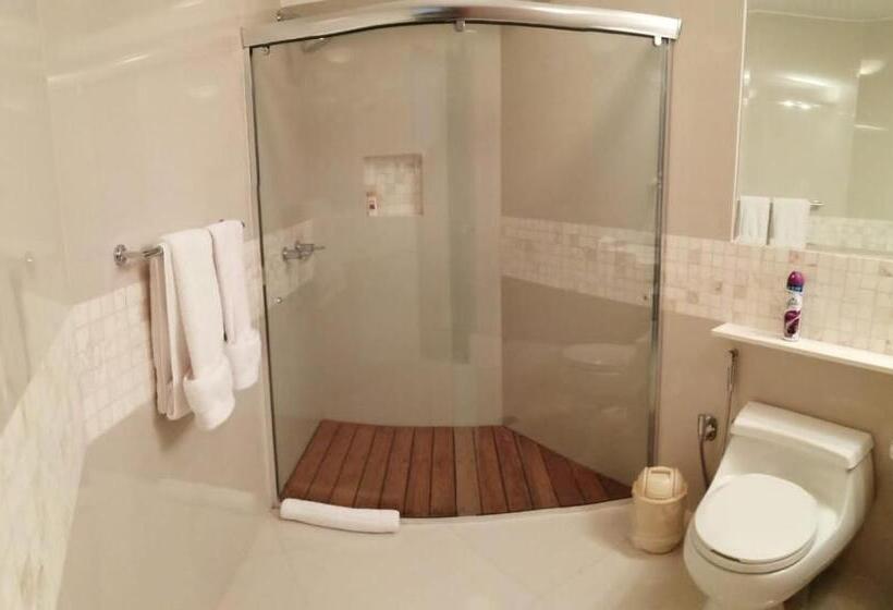 فندق & Hacienda La Caravedo