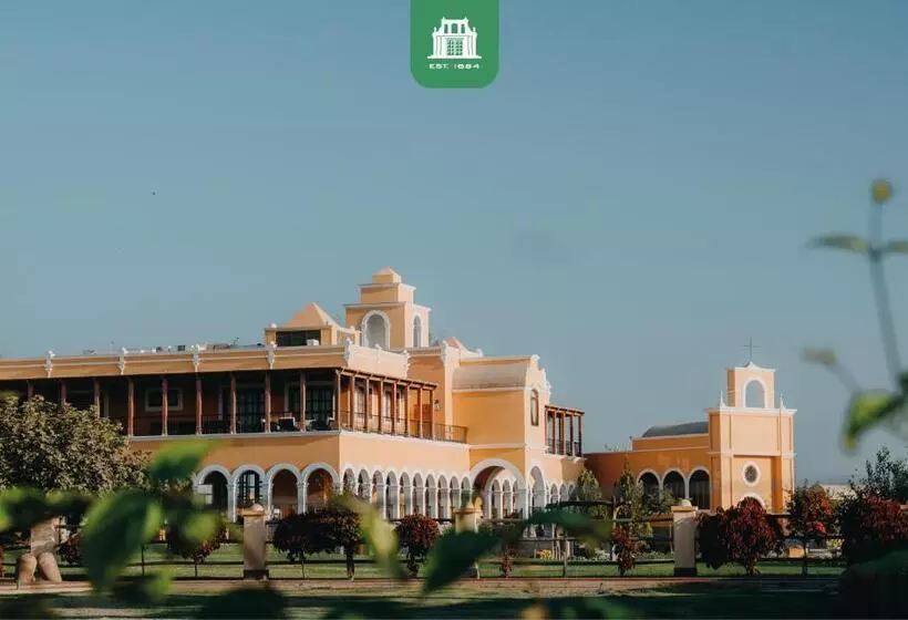 هتل & Hacienda La Caravedo