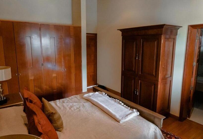 فندق & Hacienda La Caravedo