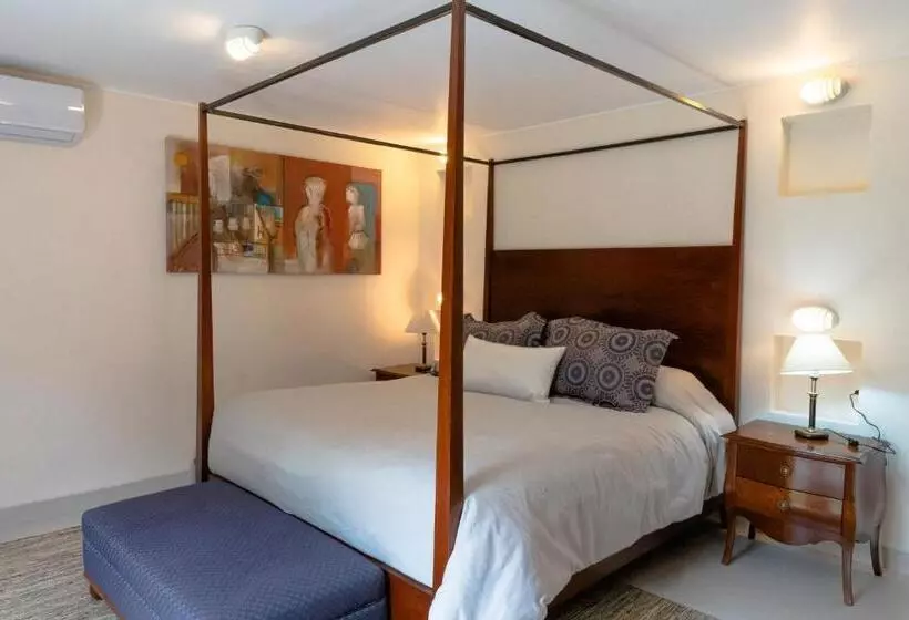 هتل & Hacienda La Caravedo