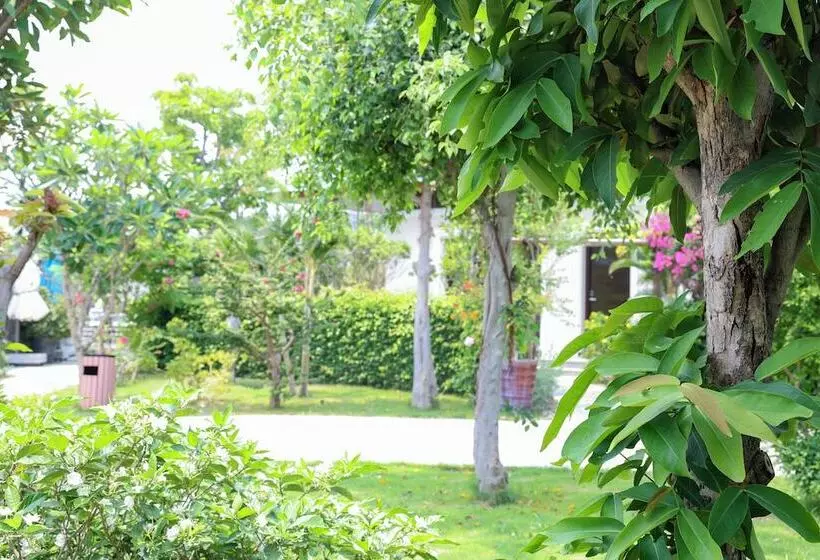 هتل Hoan My Resort Ninh Chu