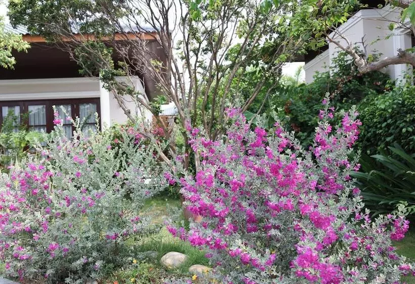 هتل Hoan My Resort Ninh Chu