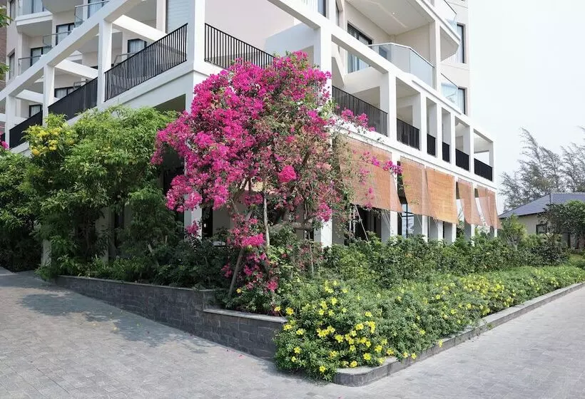 هتل Hoan My Resort Ninh Chu