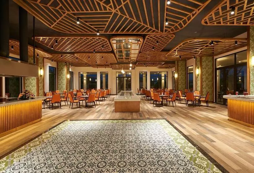 هتل Hoan My Resort Ninh Chu