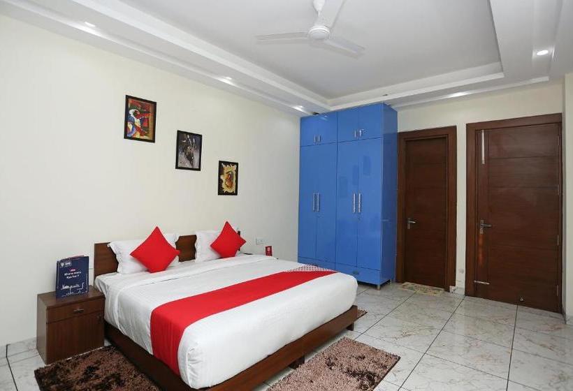 בית מלון כפרי Oyo 22509 The Spark Inn