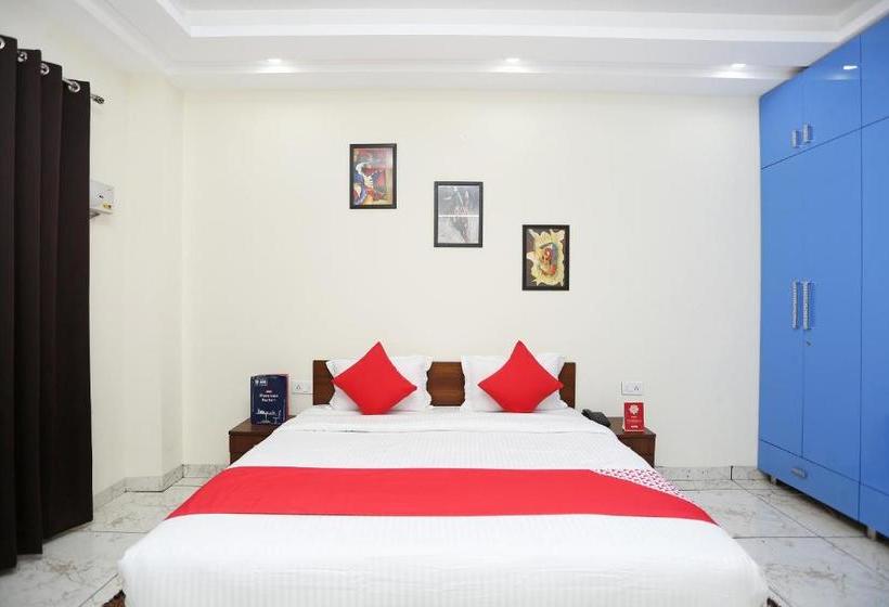 בית מלון כפרי Oyo 22509 The Spark Inn