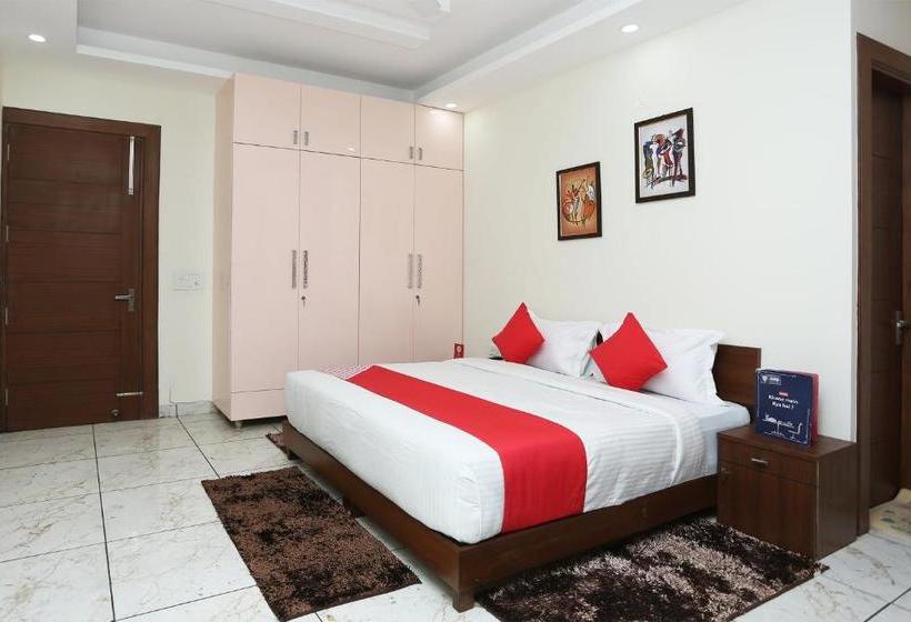 בית מלון כפרי Oyo 22509 The Spark Inn