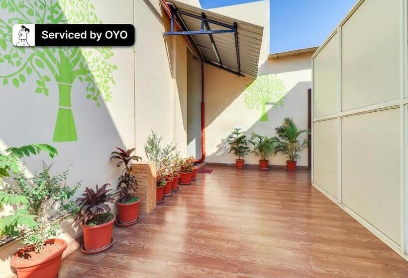 בית מלון כפרי Super Collection O Dabagardens Near Beach Road