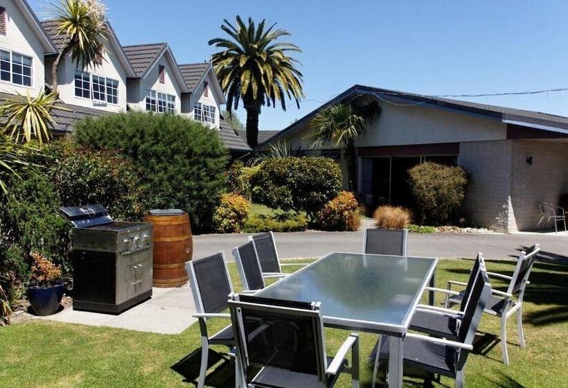 Asure Colonial Lodge Motel