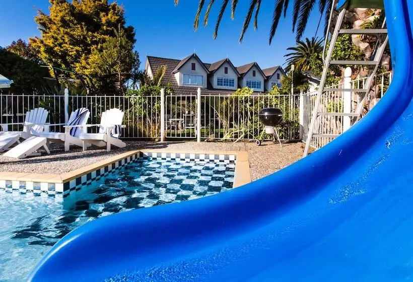 Asure Colonial Lodge Motel