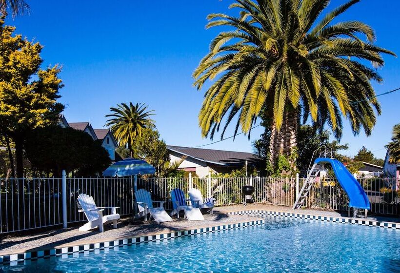 Asure Colonial Lodge Motel