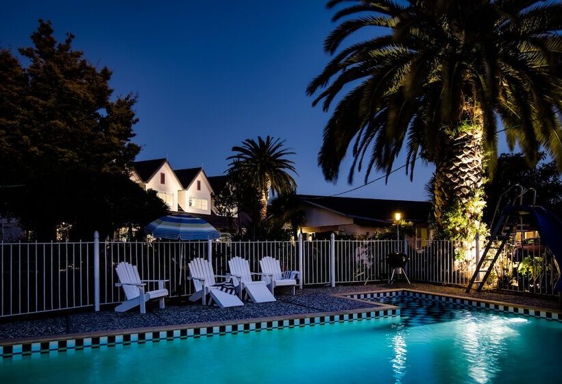 Asure Colonial Lodge Motel