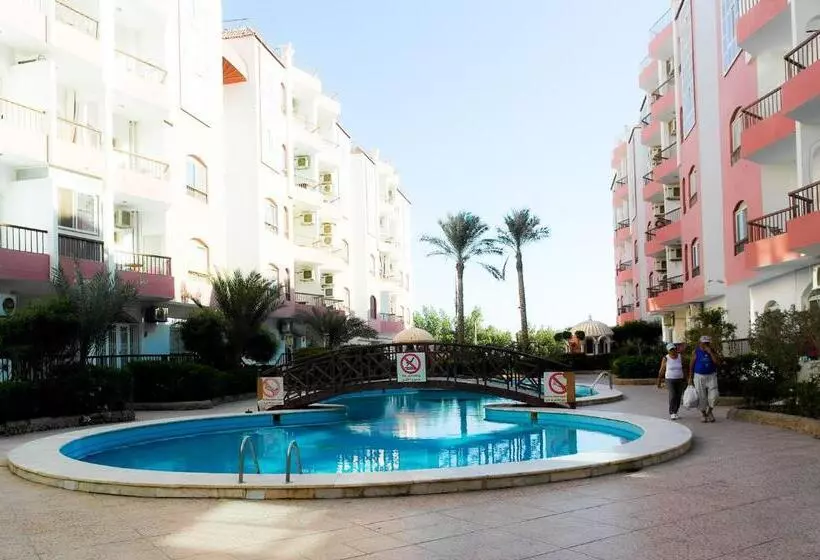 Desert Pearl Apartment