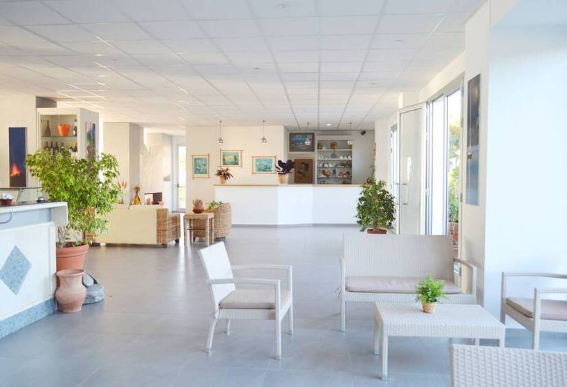 בית מלון כפרי Capo Nettuno