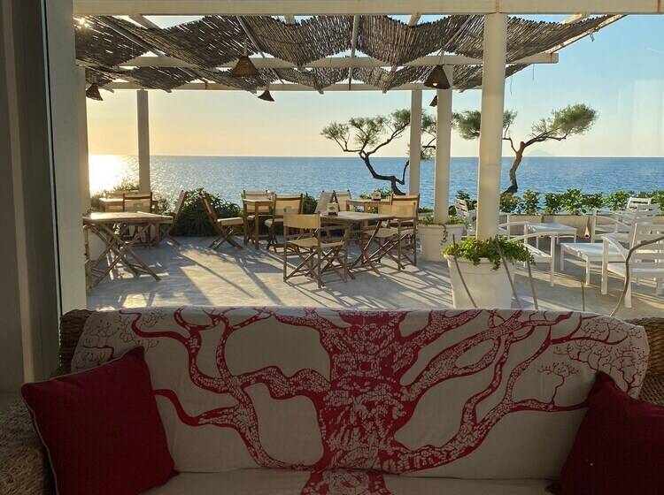 בית מלון כפרי Capo Nettuno