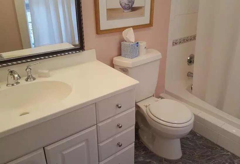 هتل Cleveland House Inn