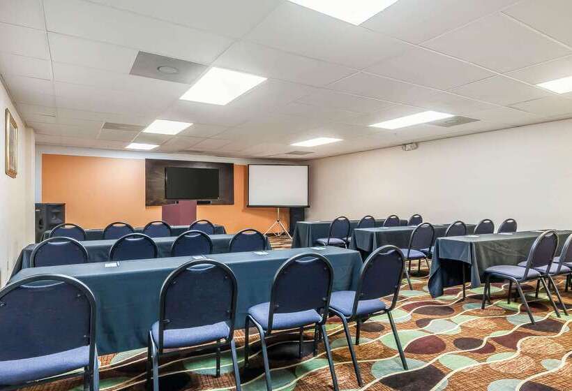 호텔 Comfort Inn St Petersburg North