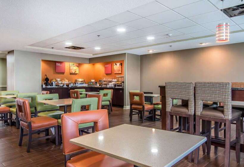 ホテル Comfort Suites