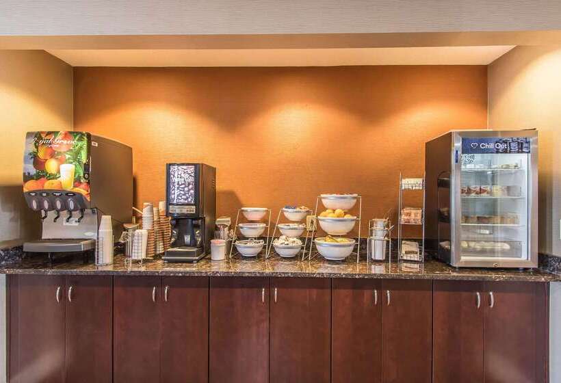 ホテル Comfort Suites