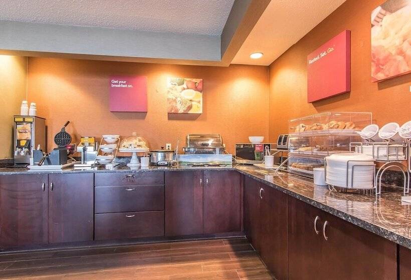 ホテル Comfort Suites