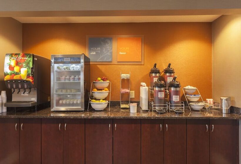 ホテル Comfort Suites