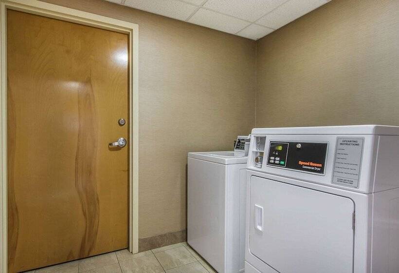 ホテル Comfort Suites