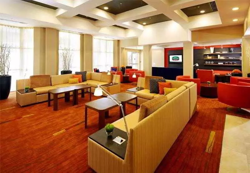 هتل Courtyard By Marriott West Palm Beach Airport