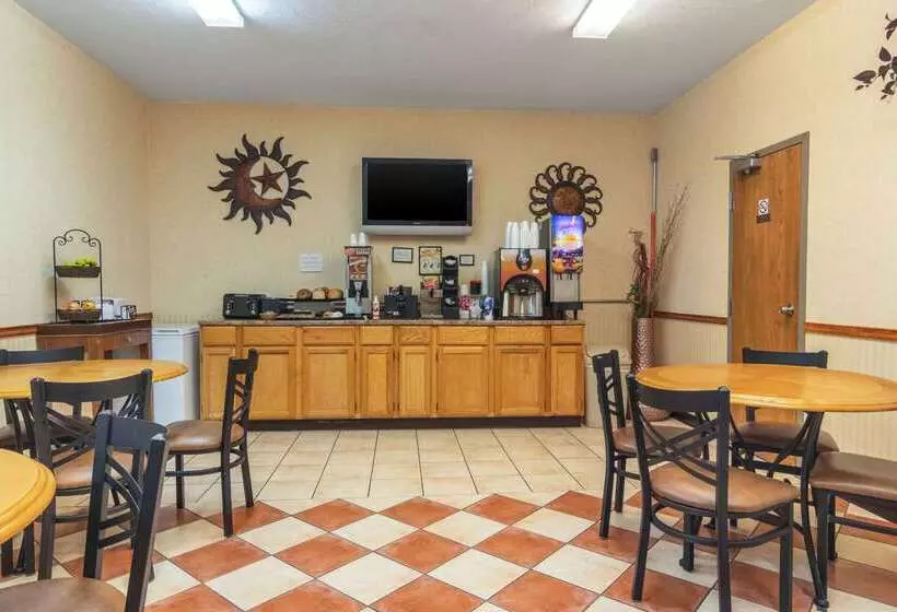 호텔 Econo Lodge Kent Akron West