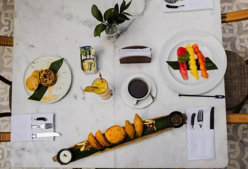 Отель El Marqués By Faranda Boutique