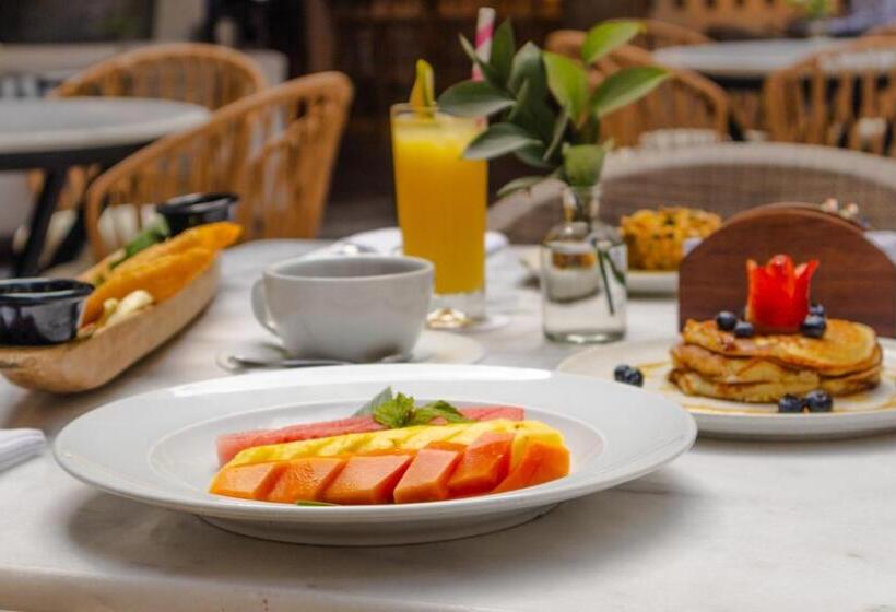 هتل El Marqués By Faranda Boutique