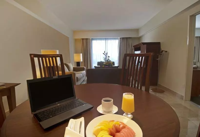 호텔 Fiesta Inn Express Puebla Finsa