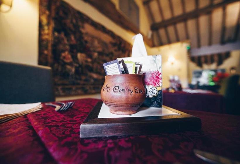 Отель Fox Country Inn