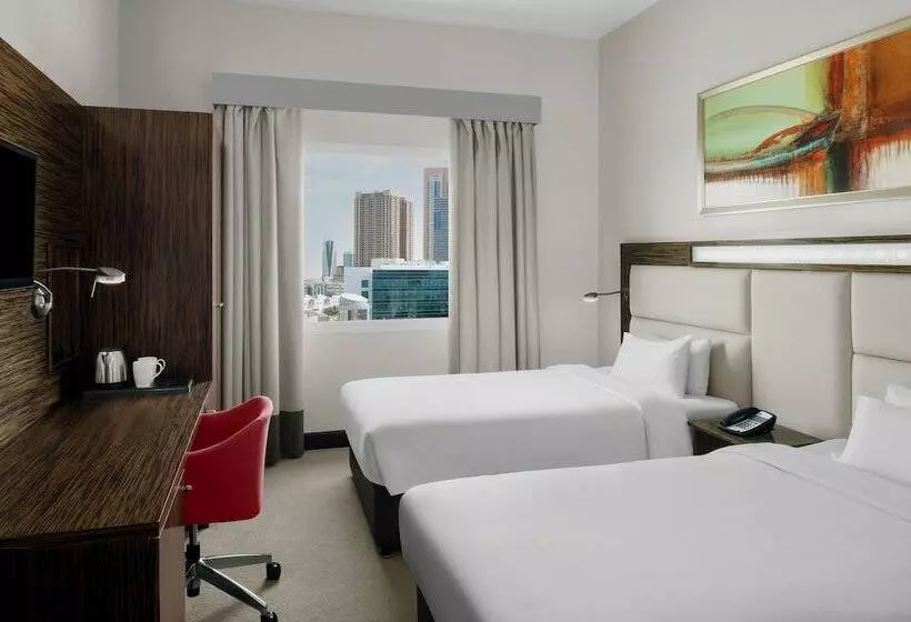 هتل Holiday Inn Express Dubai Internet City, An Ihg