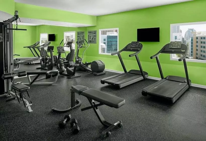 هتل Holiday Inn Express Dubai Internet City, An Ihg