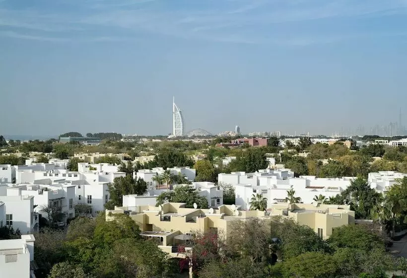 هتل Holiday Inn Express Dubai Internet City, An Ihg