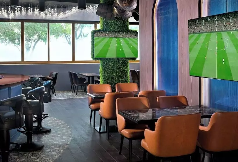 ホテル Holiday Inn Express Dubai Internet City, An Ihg
