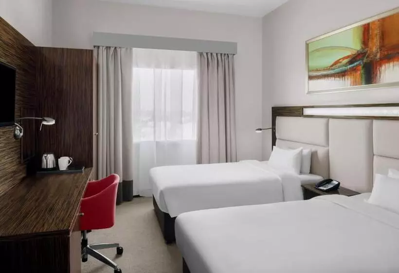 هتل Holiday Inn Express Dubai Internet City, An Ihg