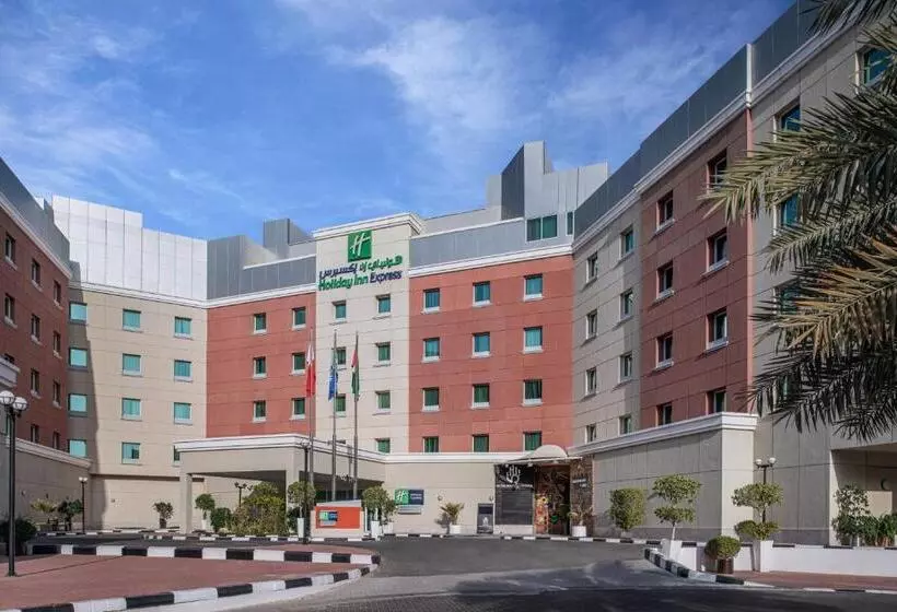 هتل Holiday Inn Express Dubai Internet City, An Ihg