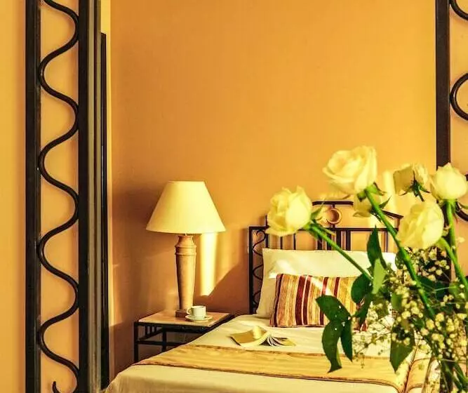 هتل JAZ Neo Ivory