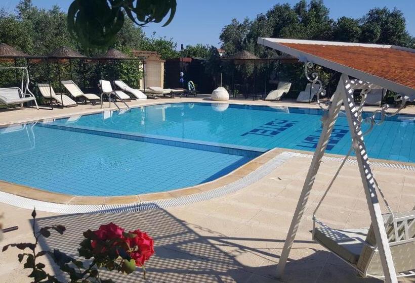 هتل Lapida Garden