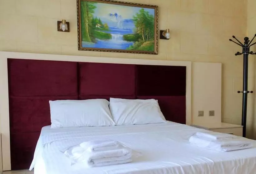 Отель Lapida Garden