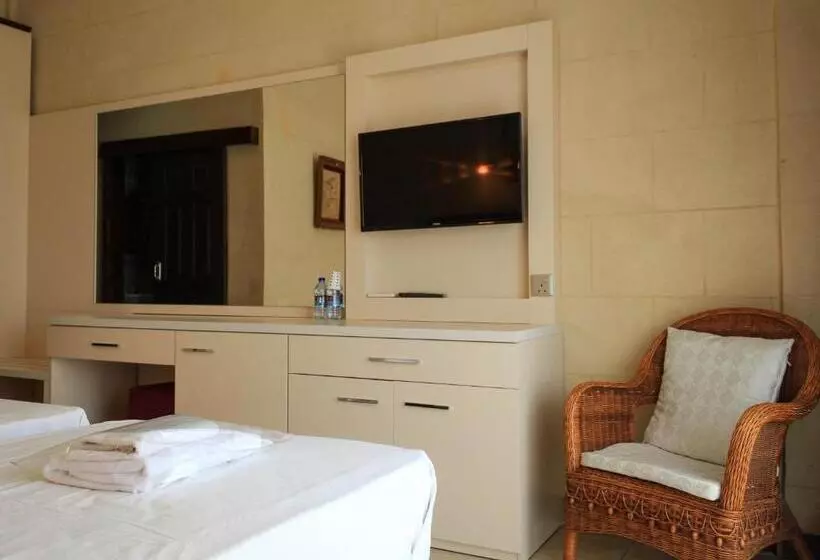 Отель Lapida Garden