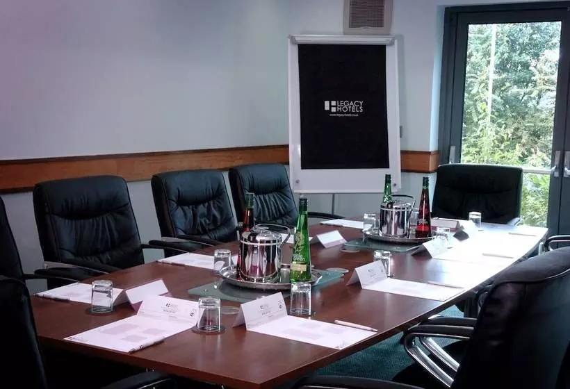 Отель Legacy Preston International